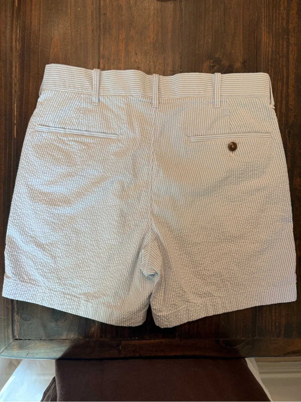 J. Crew Men’s Light Blue and White Seersucker Flat Front Shorts size 28